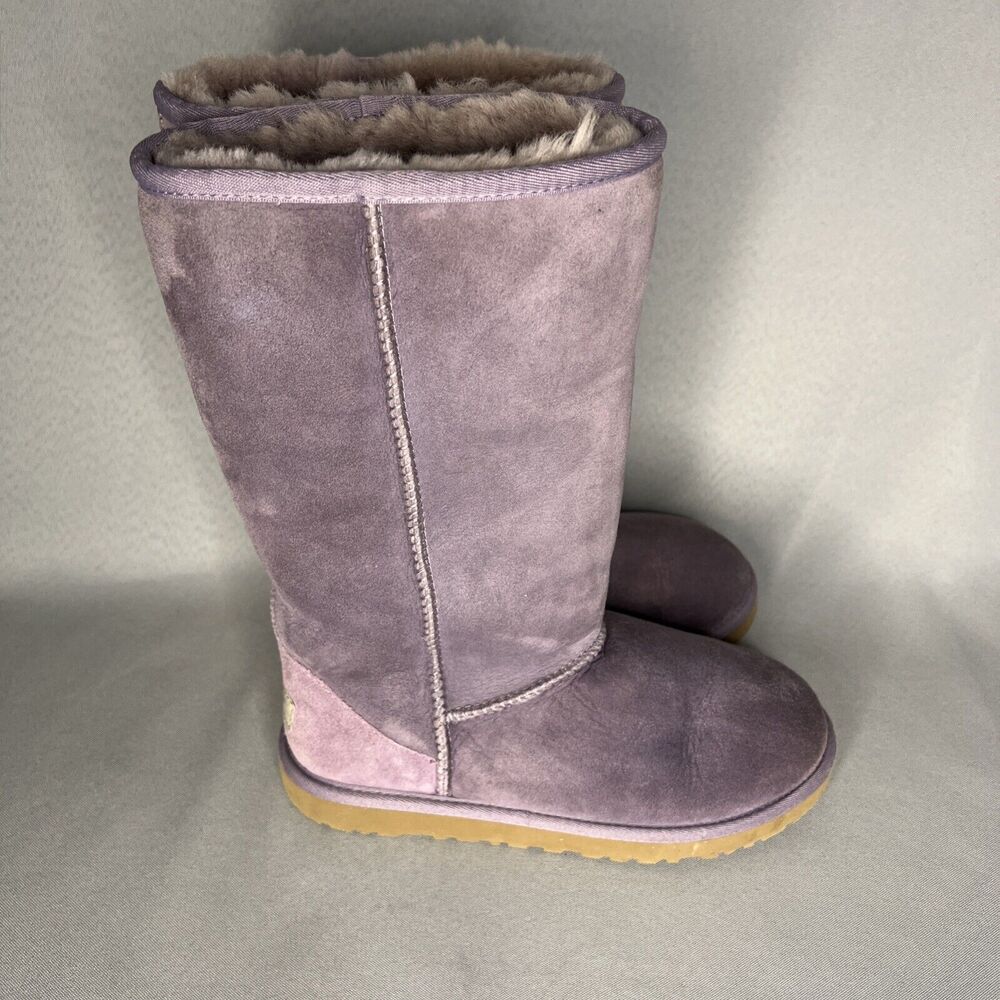 Womens UGG Boots Classic Tall Purple Sheepskin Suede Wool Boho Malibu Sz 6 Fits7 - Picture 11 of 16